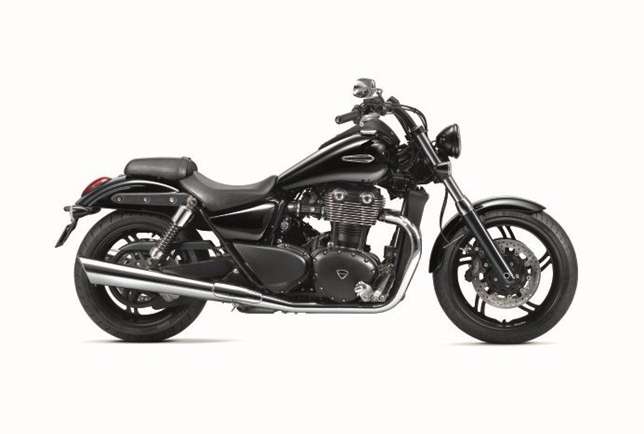 Triumph-Thunderbird-Storm-5