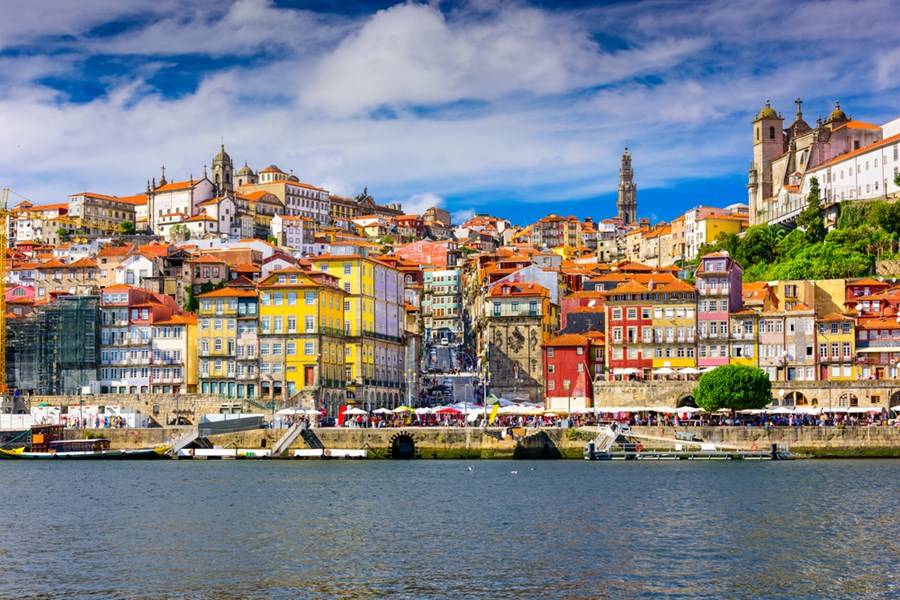 Porto, em Portugal, uma das cidades que abrigam os profissionais de tecnologia. 