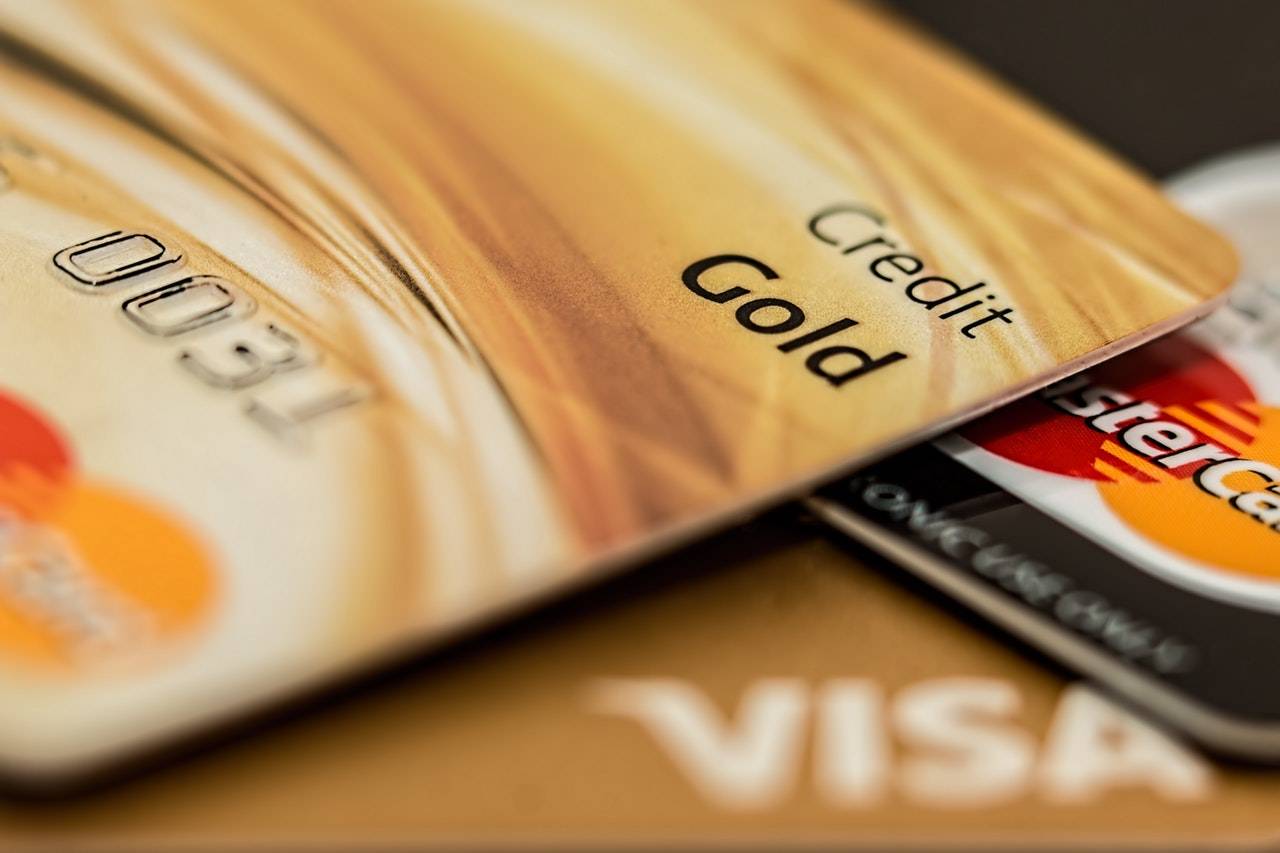 Cartões da bandeira Visa e Mastercard