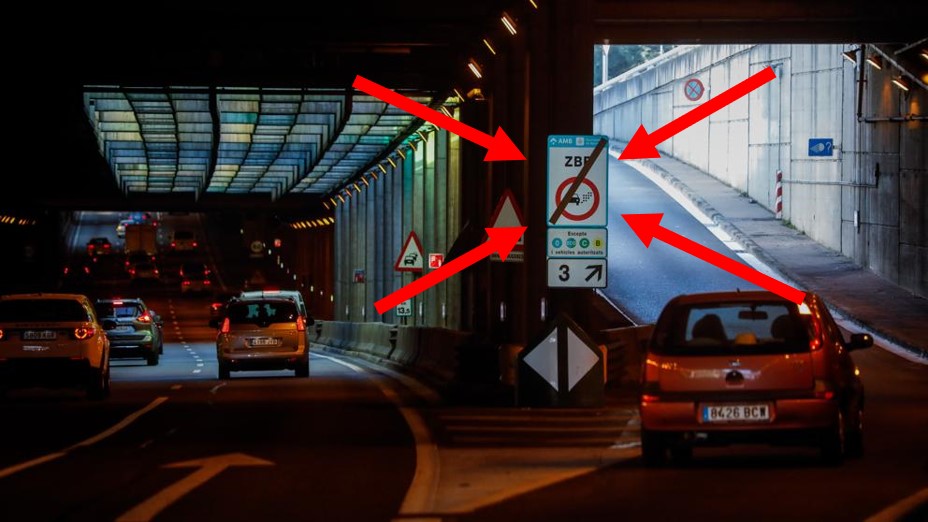 Placas para veículos elétricos na Espanha