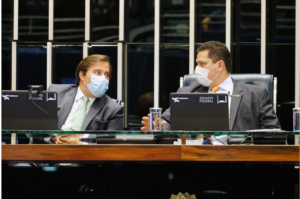 Rodrigo Maia e Davi Alcolumbre (Foto: Pablo Valadares/Câmara dos Deputados)
