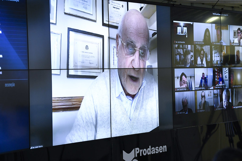 Relator do Projeto de Lei 1.166/20, senador Lasier Martins (Podemos-RS) em pronunciamento via videoconferência.

 (Foto: Jefferson Rudy/Agência Senado)