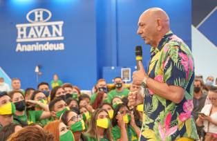 Luciano Hang em inauguração de loja Havan em Ananindeua, no Pará (Facebook Havan/Reprodução)