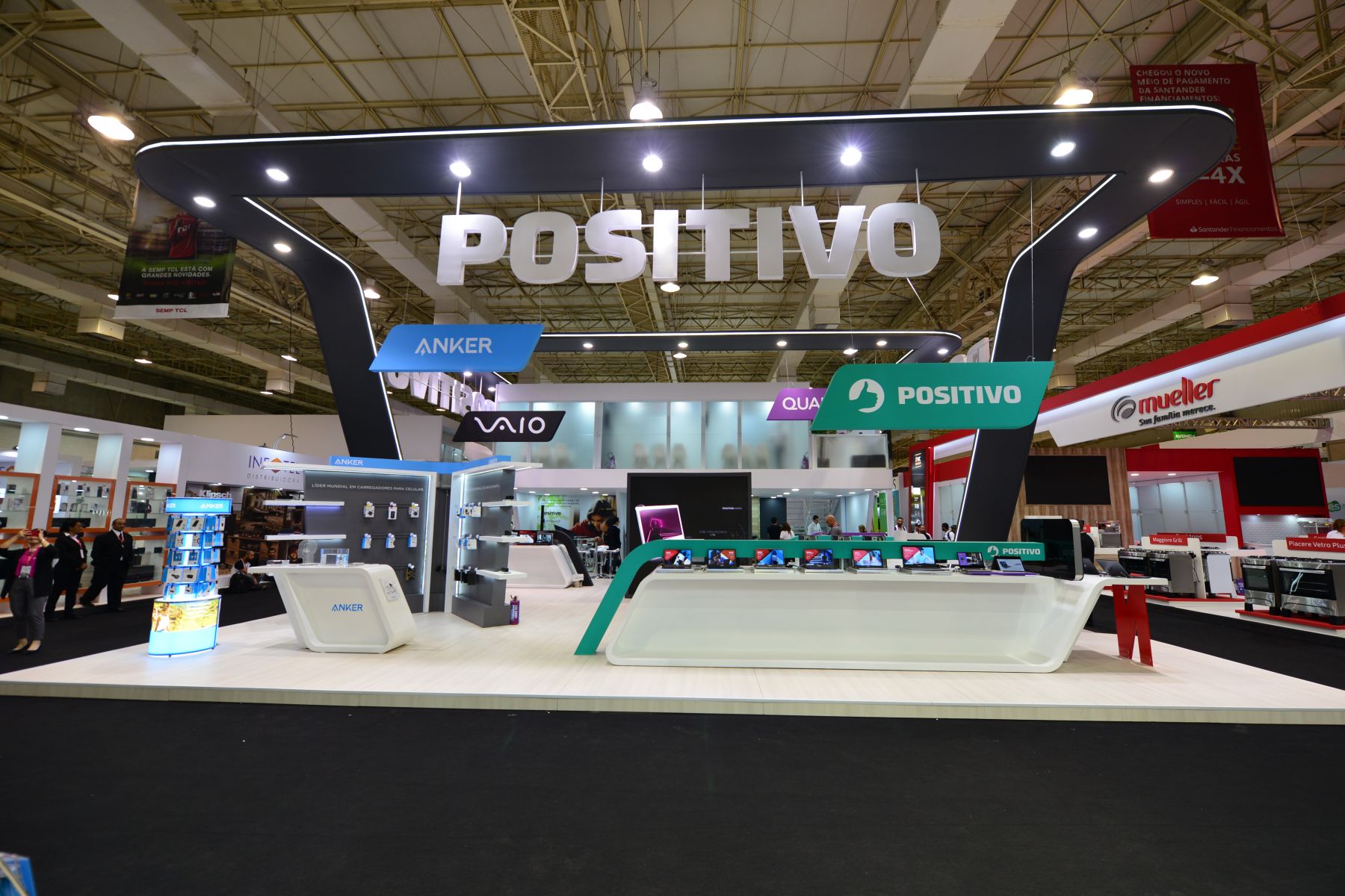 Estande da Positivo Tecnologia na Eletrolar Show 2018, maior feira de varejo de eletroeletrônicos da América Latina (Foto: Divulgação)