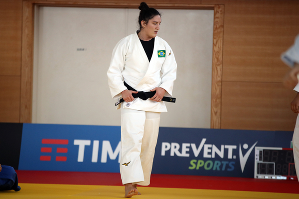 Mayra Aguiar durante treino no Ginásio Yuto, em Tóquio (Gaspar Nóbrega/COB)