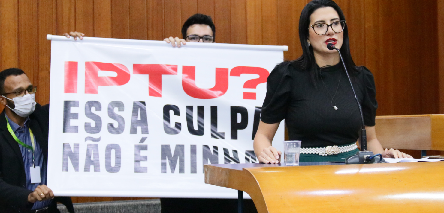 Protesto em sessão sobre o IPTU na Câmara de Vereadores de Goiânia (Divulgação)