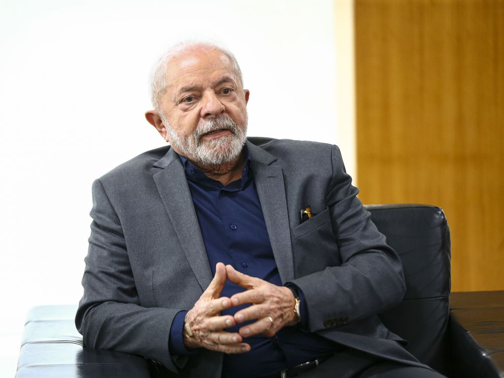 O presidente Luiz Inácio Lula da Silva (PT) se reúne com ministros e presidentes dos demais Poderes, no Palácio do Planalto (Foto: Marcelo Camargo/Agência Brasil)