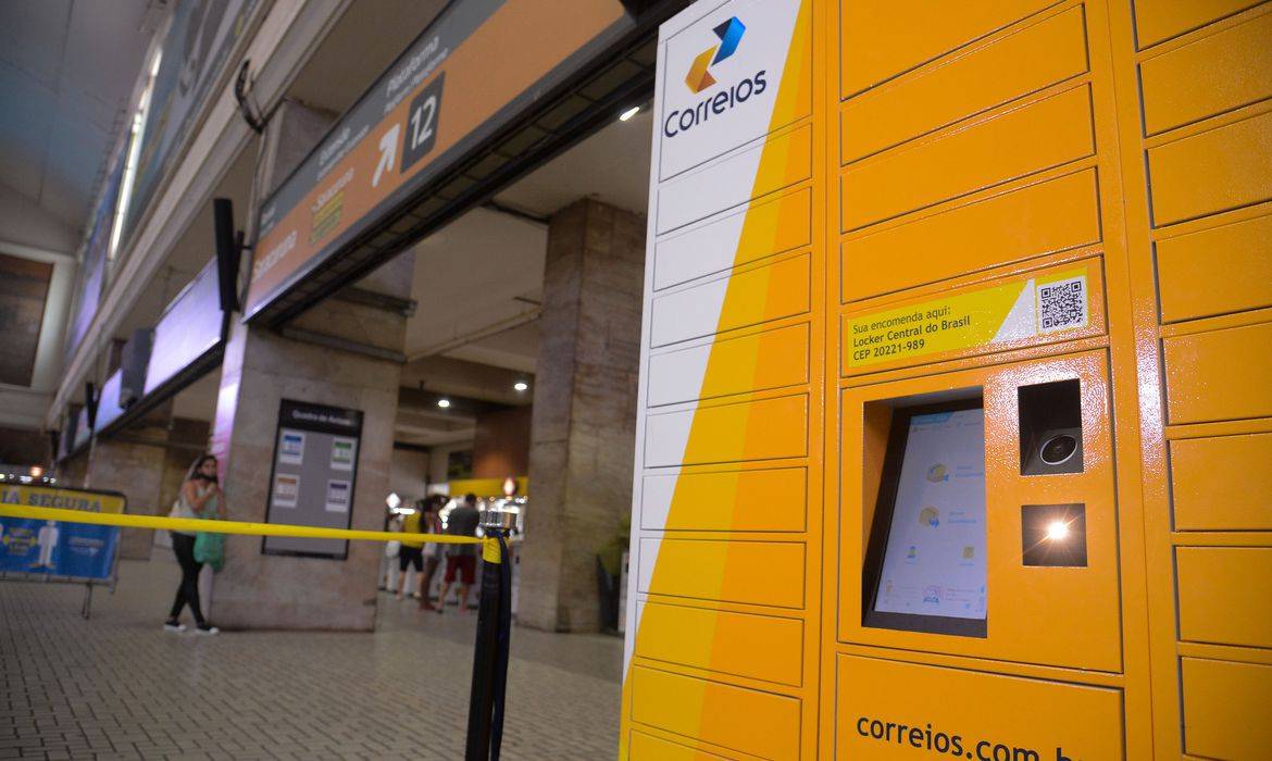 Correios inauguram "lockers" (armários) na Central do Brasil, no Rio de Janeiro (Foto: Tomaz Silva/Agência Brasil)