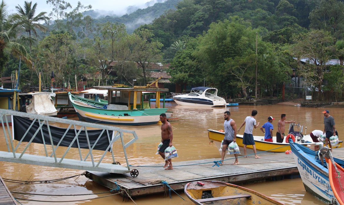 Chuvas em São Sebastião, litoral de São Paulo (Rovena Rosa/Agência Brasil)
