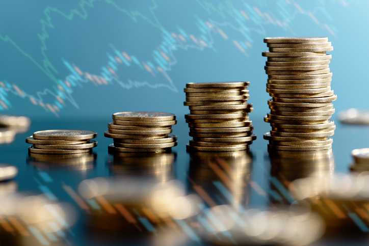 Estratégia de investimento e movimentação de preços.