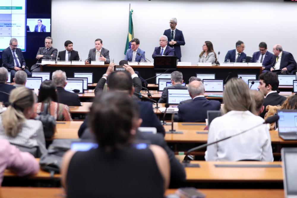 O Grupo de Trabalho de Reforma Tributária da Câmara dos Deputados durante audiência pública (Bruno Spada/Câmara dos Deputados)