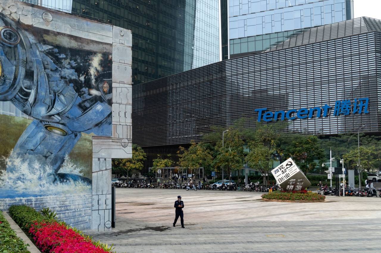 Tencent (Bloomberg)