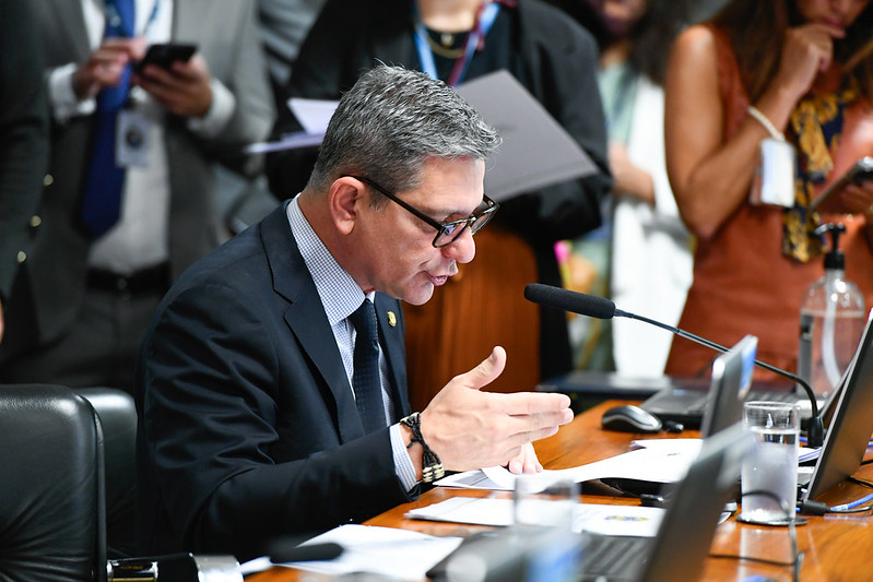 O senador Rogério Carvalho (PT-SE) durante reunião pela Comissão de Assuntos Econômicos (CAE) do Senado Federal (Foto: Roque de Sá/Agência Senado)