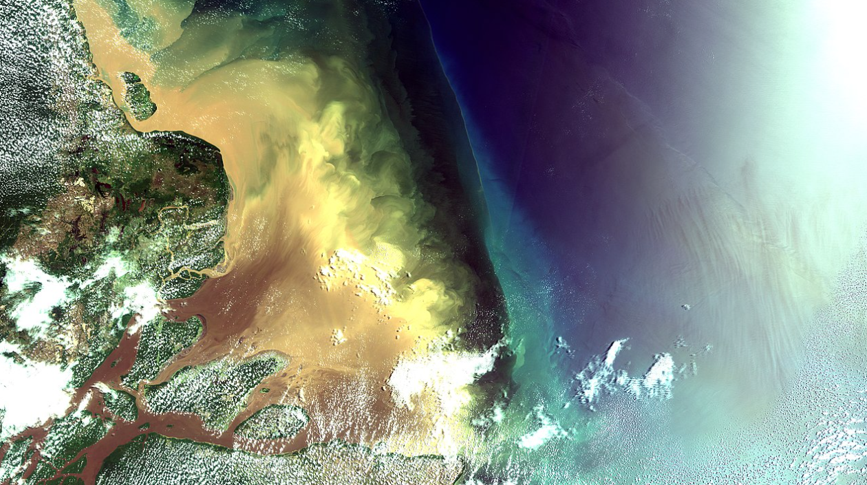 Foz do Rio Amazonas no oceano Atlântico (Imagem: oordenação-Geral de Observação da Terra/INPE - Flickr) 