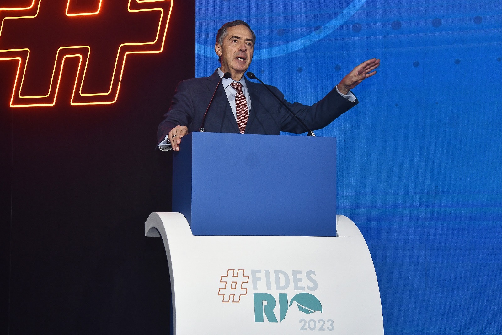 Ministro Luís Roberto Barroso, em abertura oficial da Fides, no Rio, nesta segunda-feira (25)