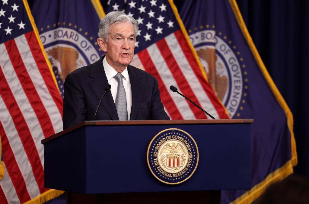 Presidente do Federal Reserve, Jerome Powell fala durante entrevista após reunião do Fomc (Kevin Dietsch/Getty Images)
