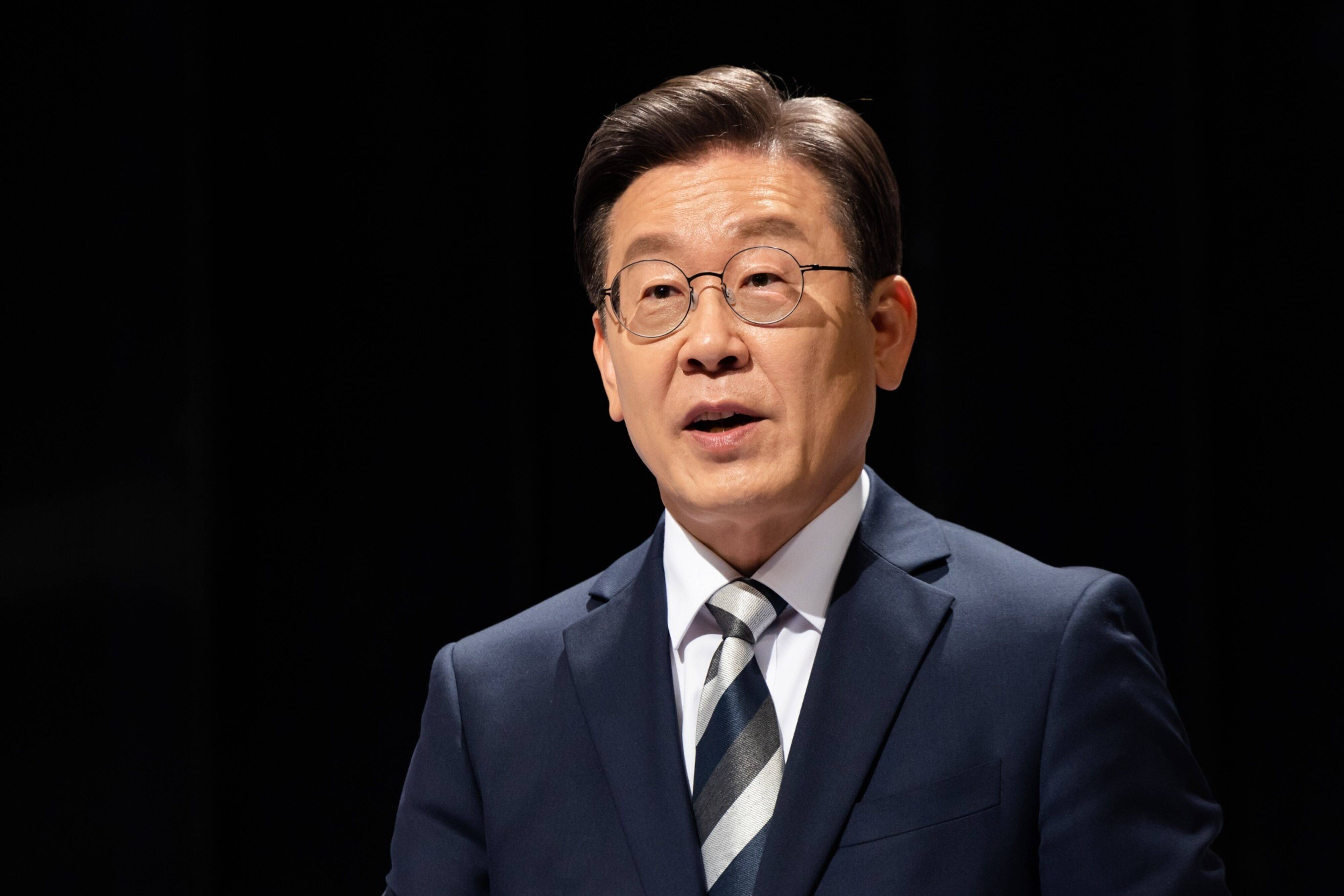 Lee Jae-myung, candidato presidencial do Partido Democrata, durante um debate em Seul, Coreia do Sul (SeongJoon Cho/Bloomberg)