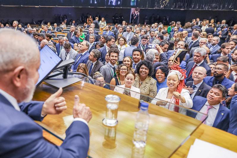 O presidente Luiz Inácio Lula da Silva (PT) participa de sessão solene no Congresso Nacional para a promulgação da Emenda Constitucional da reforma tributária (Foto: Ricardo Stuckert/PR)