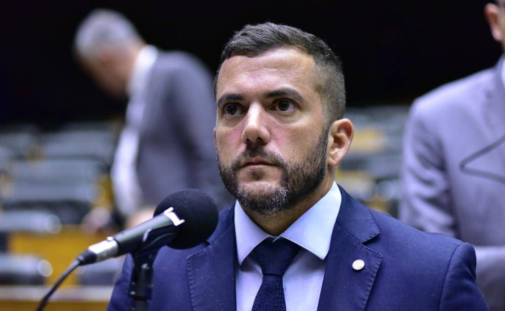 O deputado federal Carlos Jordy (PL-RJ) durante sessão no plenário da Câmara dos Deputados (Foto: Zeca Ribeiro/Câmara dos Deputados)