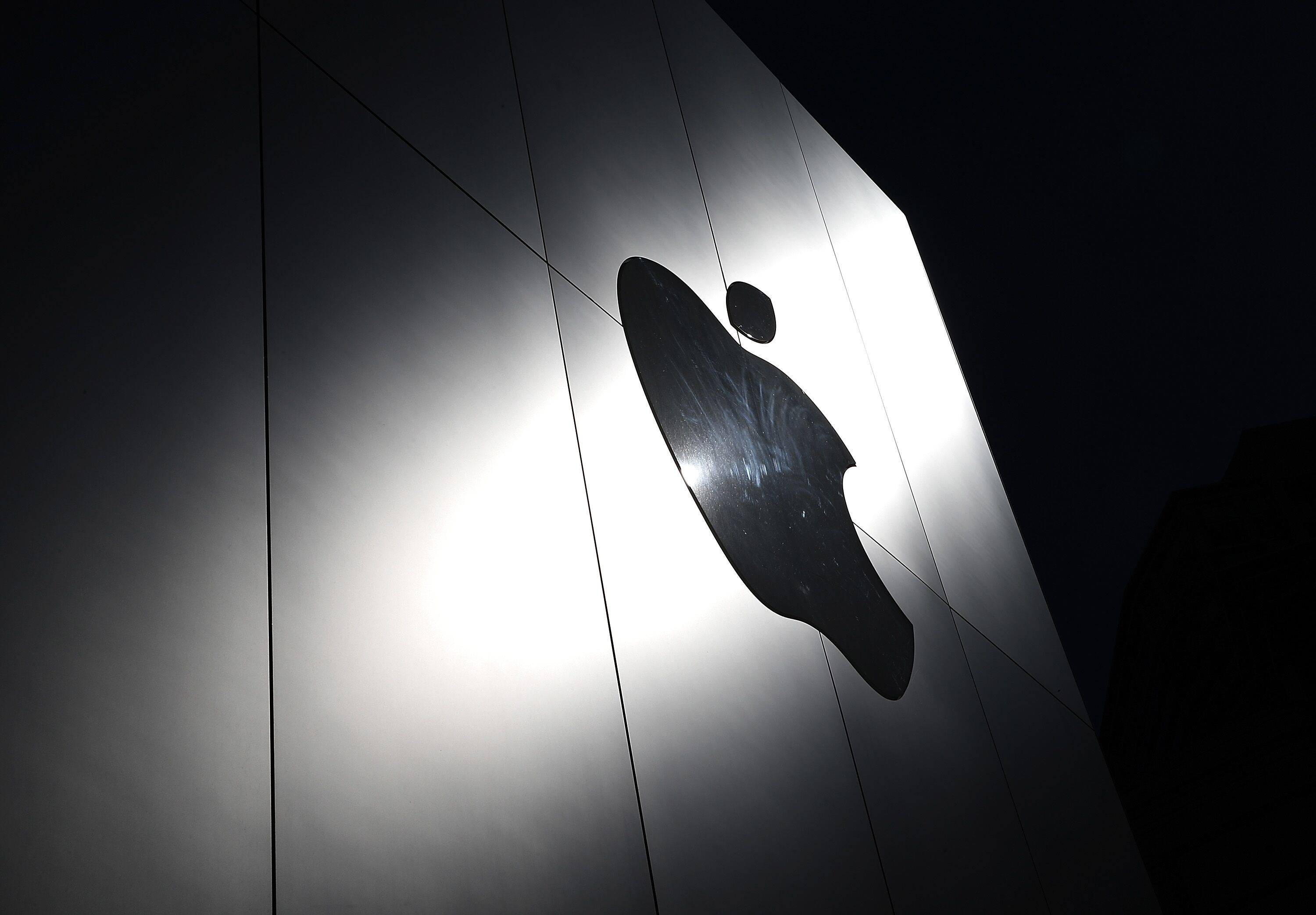 Logo da Apple em uma loja em San Francisco (Bloomberg)