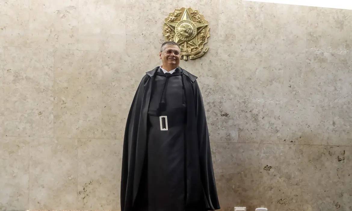 O ex-ministro da Justiça e ex-governador do Maranhão, Flávio Dino, toma posse como ministro do Supremo Tribunal Federal (STF), na sede da Corte, em Brasília (Foto: Valter Campanato/Agência Brasil)