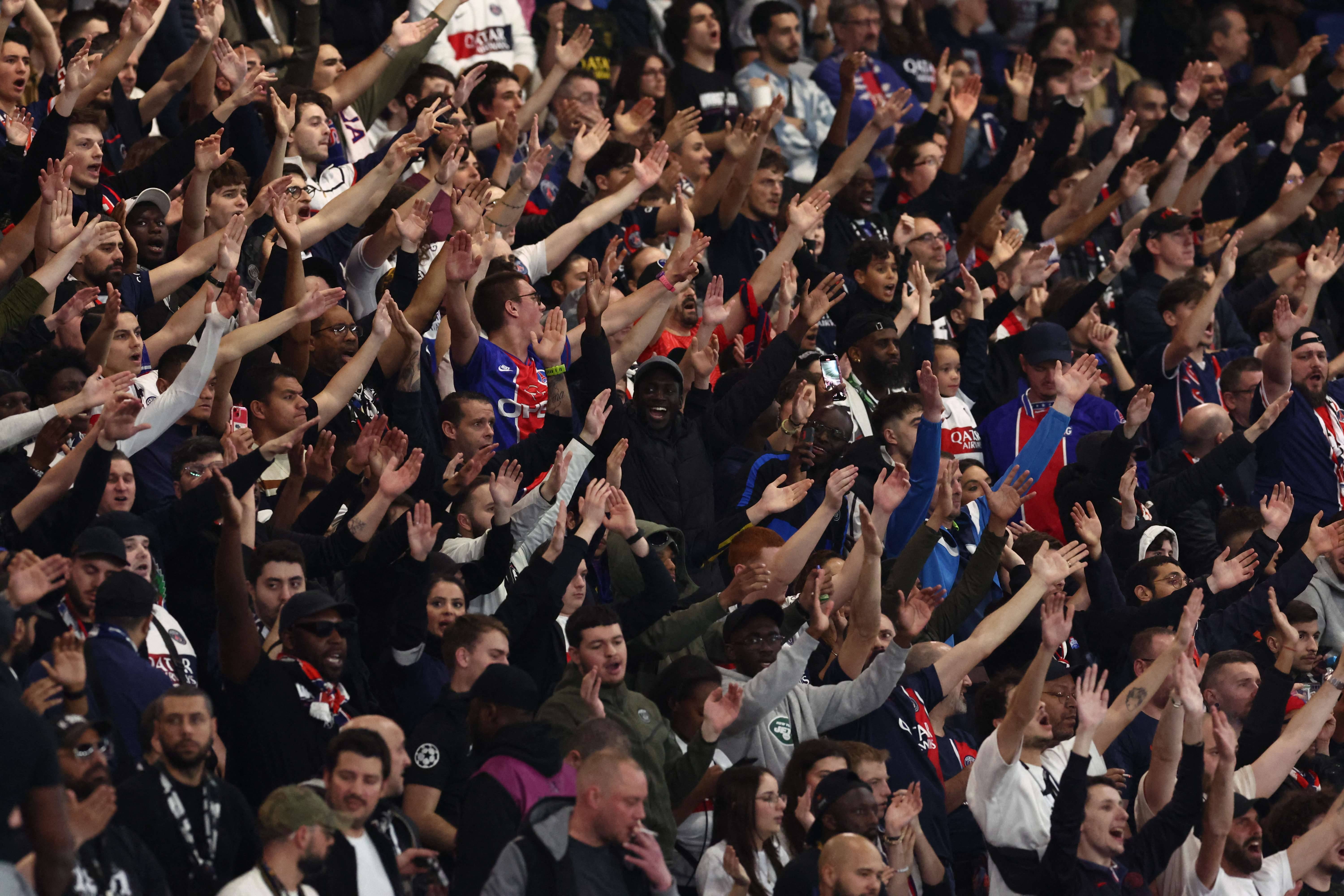 Torcida do Paris St Germain no Parc des Princes - 6/4/2024 (Reuters/Stephanie Lecocq)