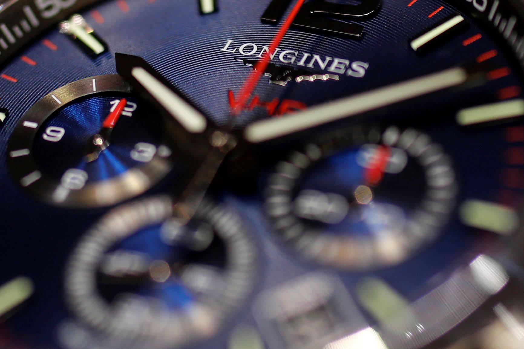 Swatch Group, que faz com que as marcas Omega e Longines atinjam um novo mínimo de 52 semanas na quinta-feira. Fotógrafo: Stefan Wermuth /Bloomberg