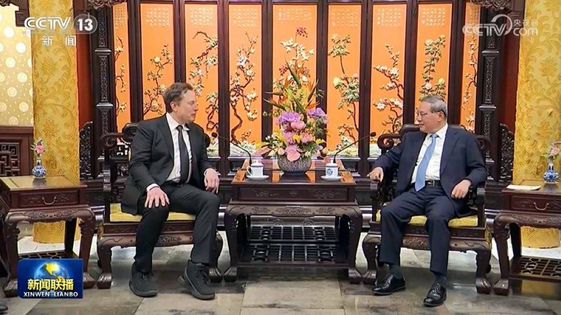 Elon Musk se encontra com Li Qiang, o primeiro-ministro da China (Reprodução/X/@elonmusk)
