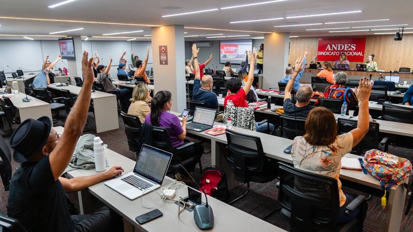 Votação da greve no ANDES-SN (Divulgação)