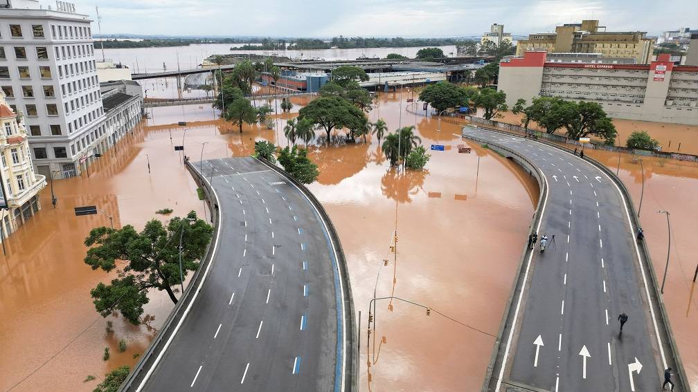 Visão aérea do centro de Porto Alegre, no Rio Grande do Sul,(Foto: Renan Mattos/Reuters)