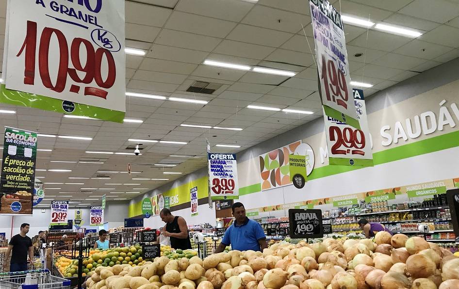 Supermercado no Rio de Janeiro (Foto: Sergio Moraes/Reuters)