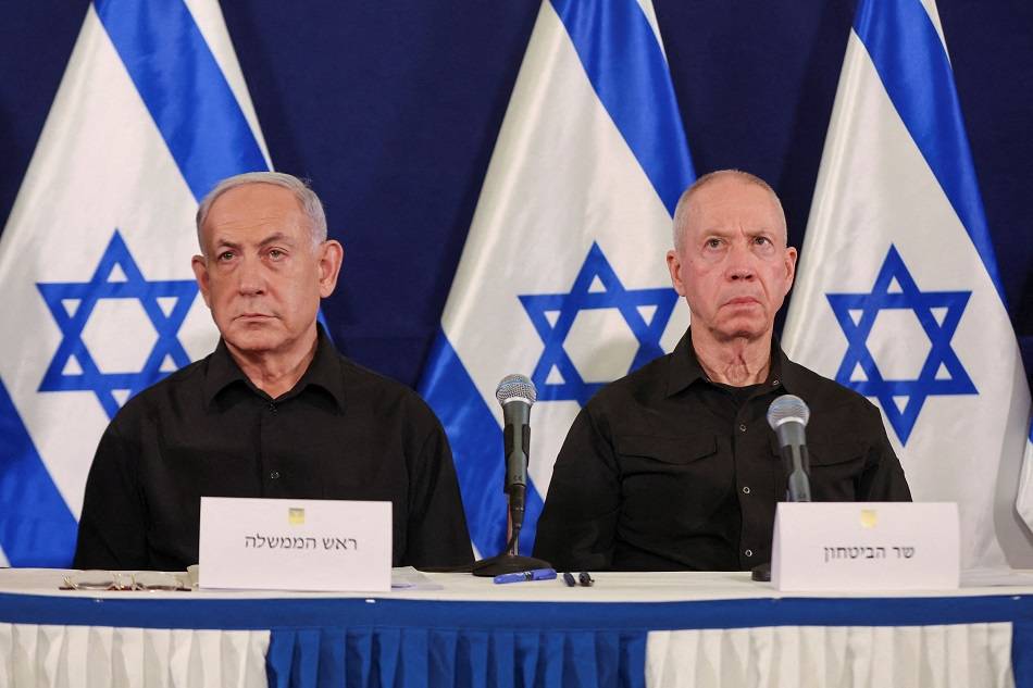 Primeiro-ministro de Israel, Benjamin Netanyahu, e ministro da Defesa, Yoav Gallant, durante coletiva de imprensa, em Tel Aviv, Israel
28/10/2023
ABIR SULTAN POOL/Pool via REUTERS