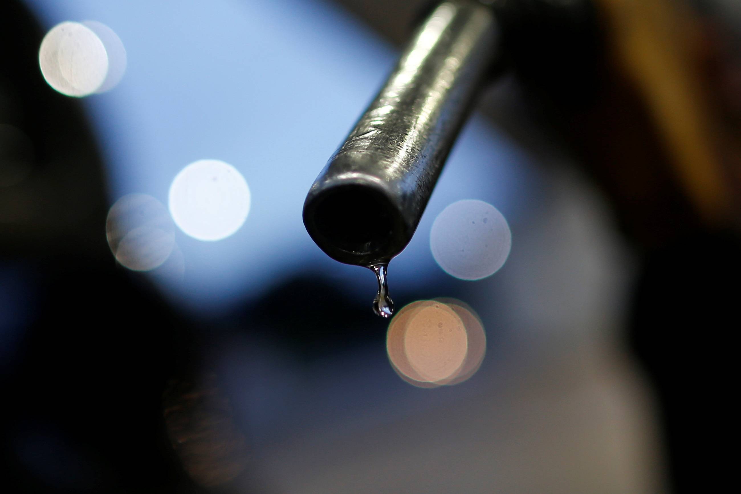 Pistola de gasolina em posto de combustíveis, em Brasília
07/03/2022
(Foto: REUTERS/Adriano Machado)