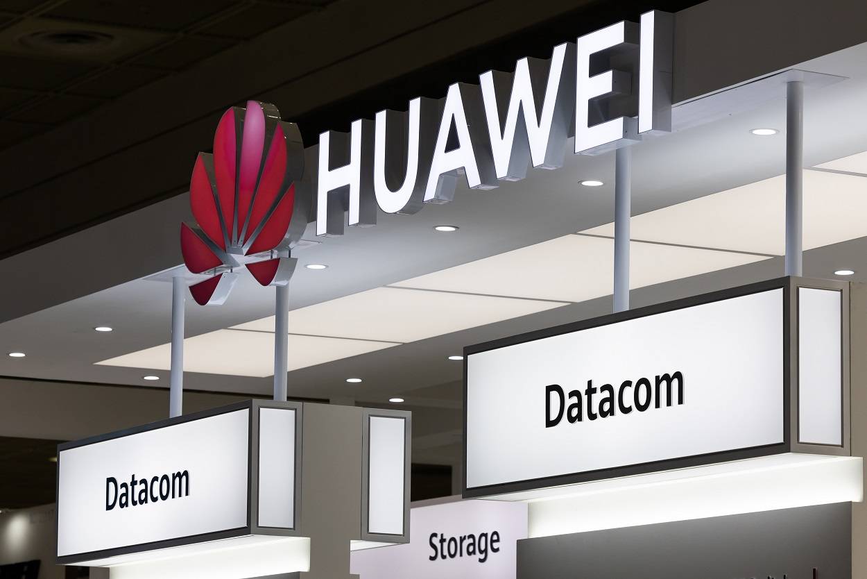 A Huawei tem sido alvo de sanções dos EUA nos últimos anos devido a preocupações de que a sua tecnologia possa ser usada pela China para espionagem (Bloomberg)
