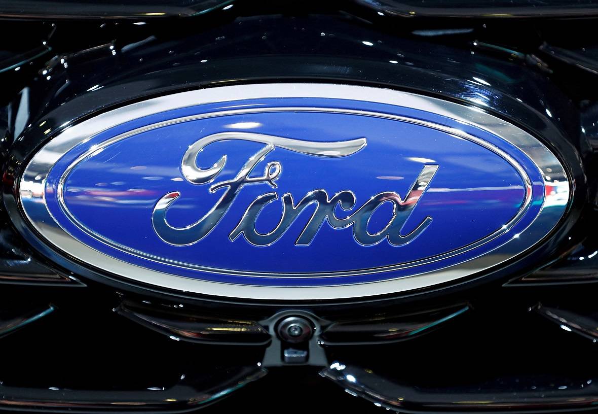 O logotipo corporativo da Ford é visto na Feira de Automóveis de Bruxelas, Bélgica, em 9 de janeiro de 2020. REUTERS/Francois Lenoir/Foto de arquivo