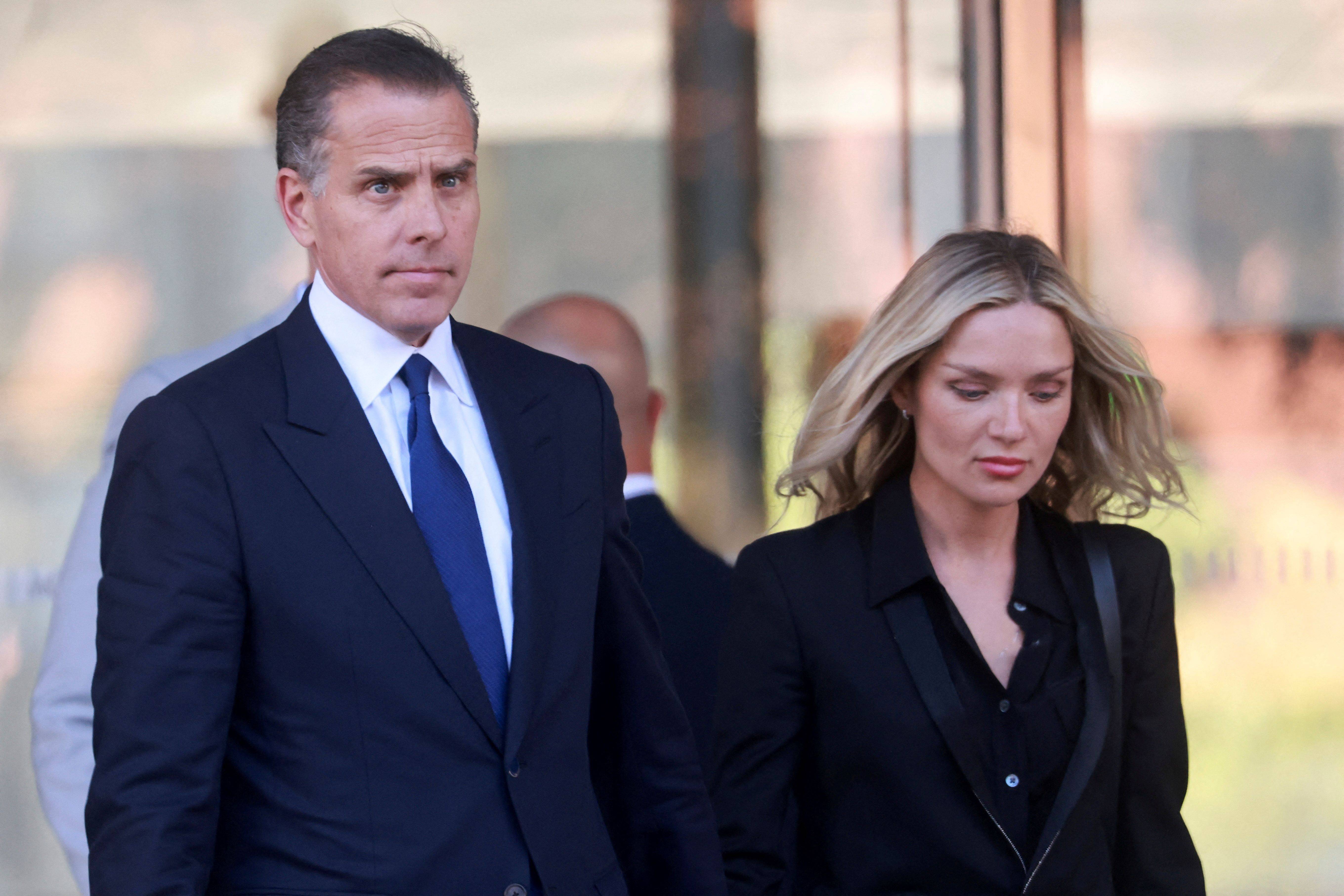 Hunter Biden e sua esposa deixam tribunal em Los Angeles 05/09/2024 REUTERS/David Swanson