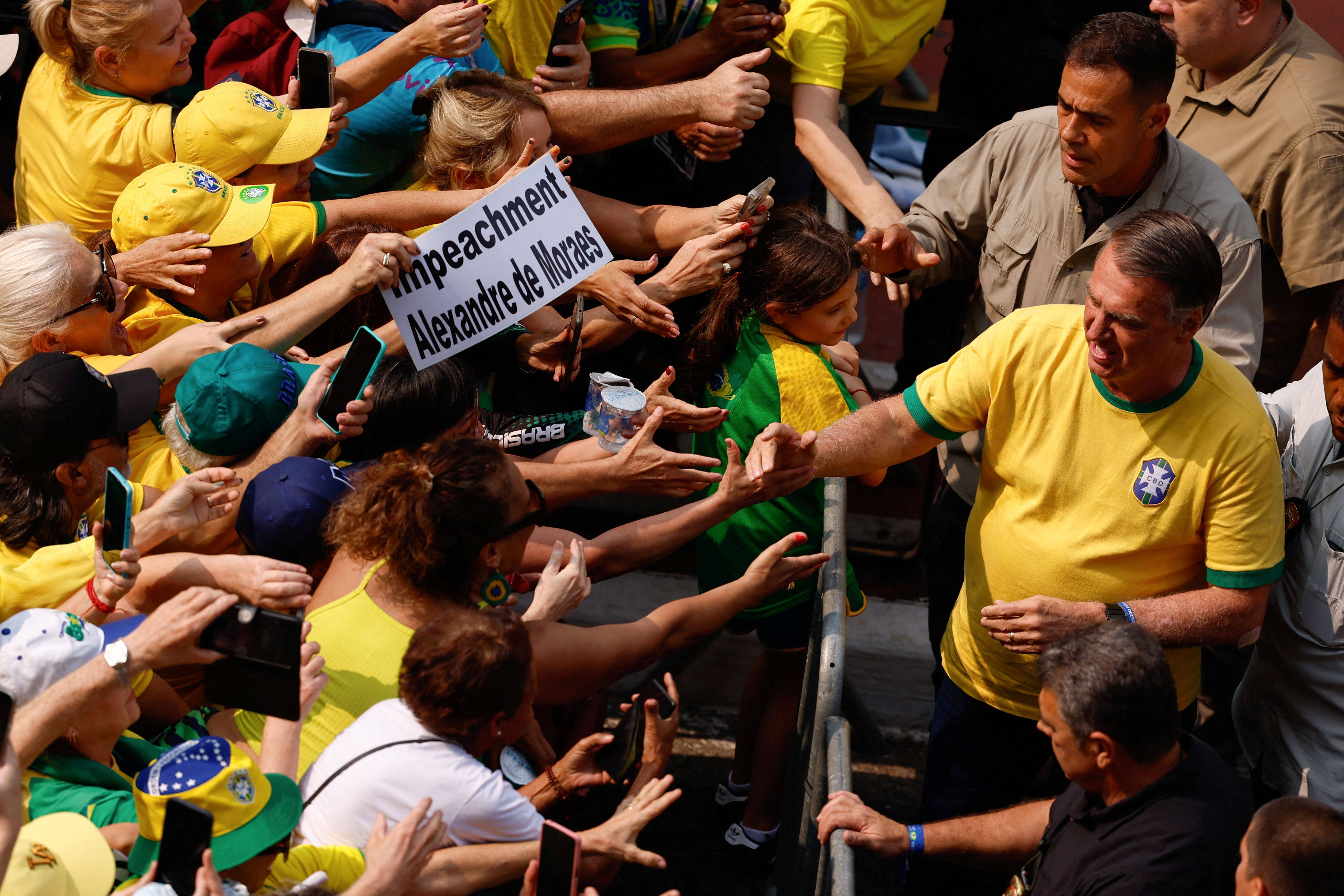 O ex-presidente do Brasil, Jair Bolsonaro, participa de um protesto contra o Supremo Tribunal Federal do Brasil no Dia da Independência, na Avenida Paulista, São Paulo, Brasil, em 7 de setembro de 2024. REUTERS/Carla Carniel.
