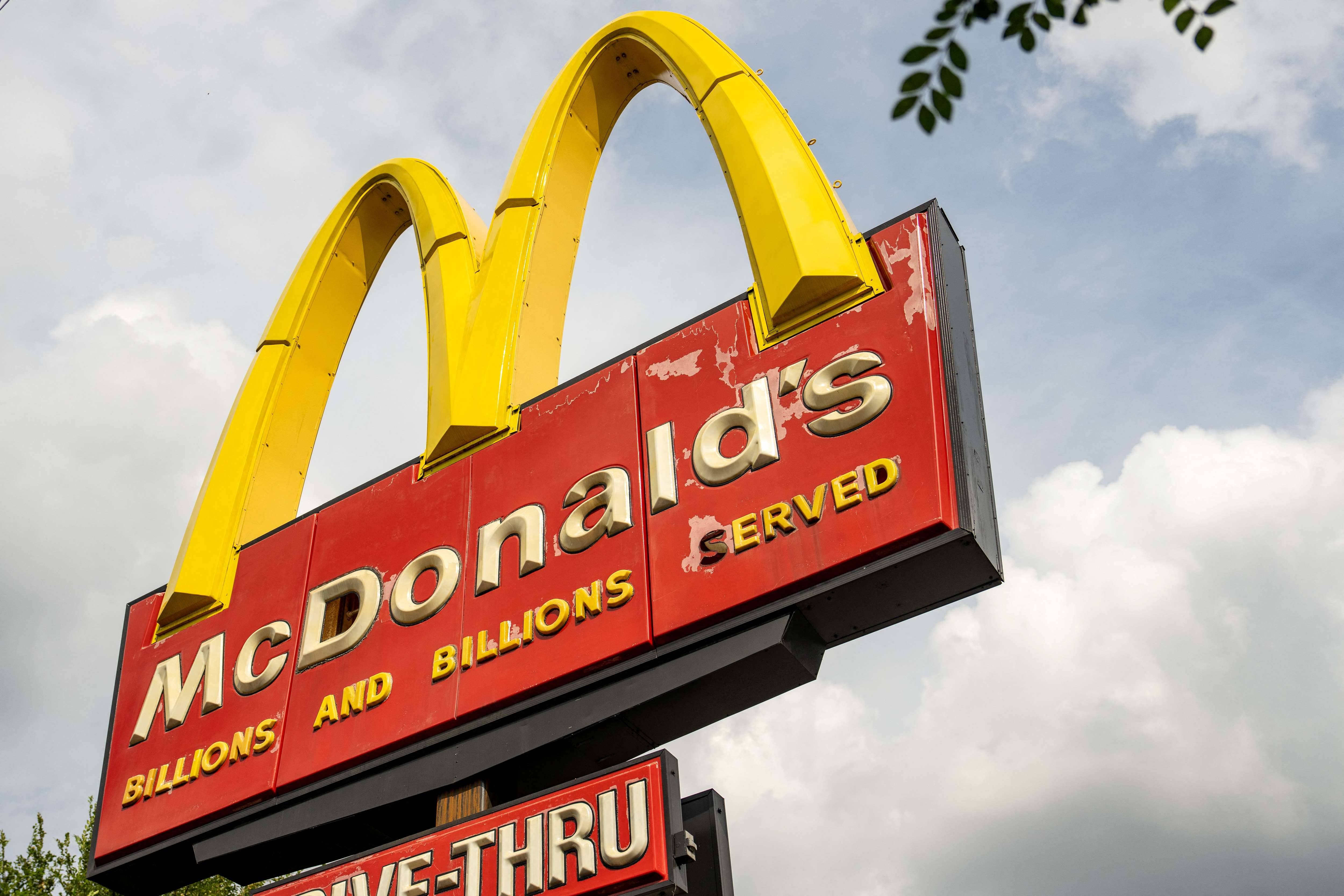 Fachada de loja do McDonald's nos EUA 04/10/2024 (Foto: David 'Dee' Delgado/Reuters)