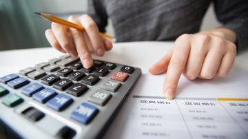 calculadora impostos investimentos - freepik