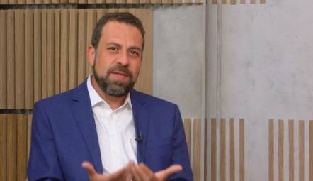 Guilherme Boulos (PSOL), candidato à prefeitura de São Paulo (Foto: Reprodução/GloboNews)
