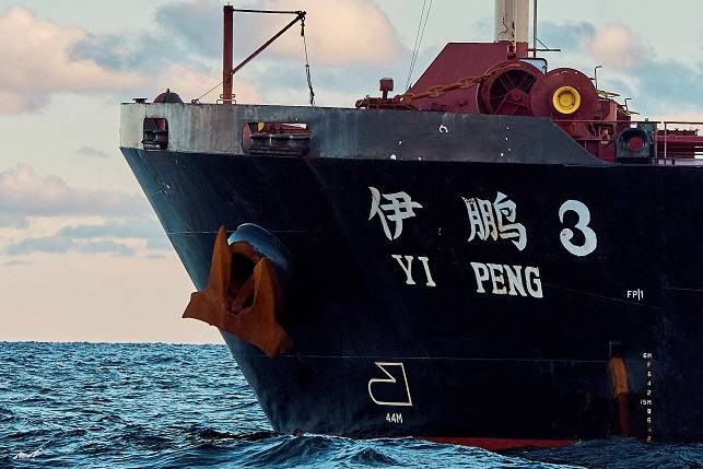 Âncora do navio chinês Yi Peng 3, no mar de Kattegat, perto da cidade de Grenaa, na Jutlândia, Dinamarca, em 20 de novembro de 2024. (Mikkel Berg Pedersen/Ritzau Scanpix/via REUTERS)


