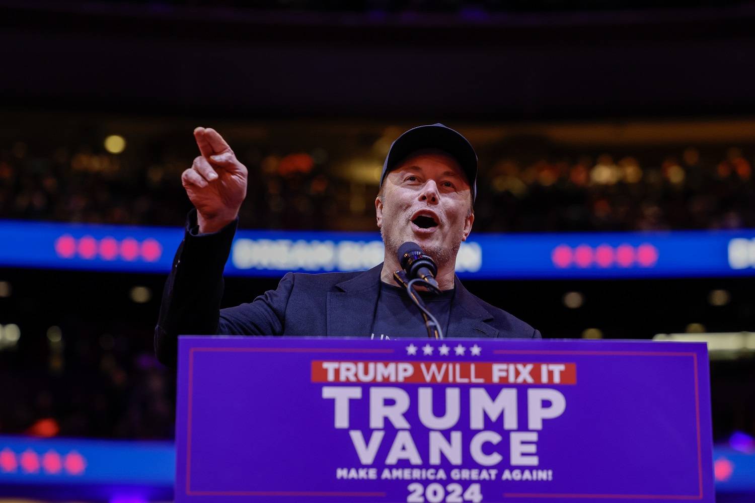 Elon Musk durante um comício de campanha no Madison Square Garden em outubro (Bloomberg)