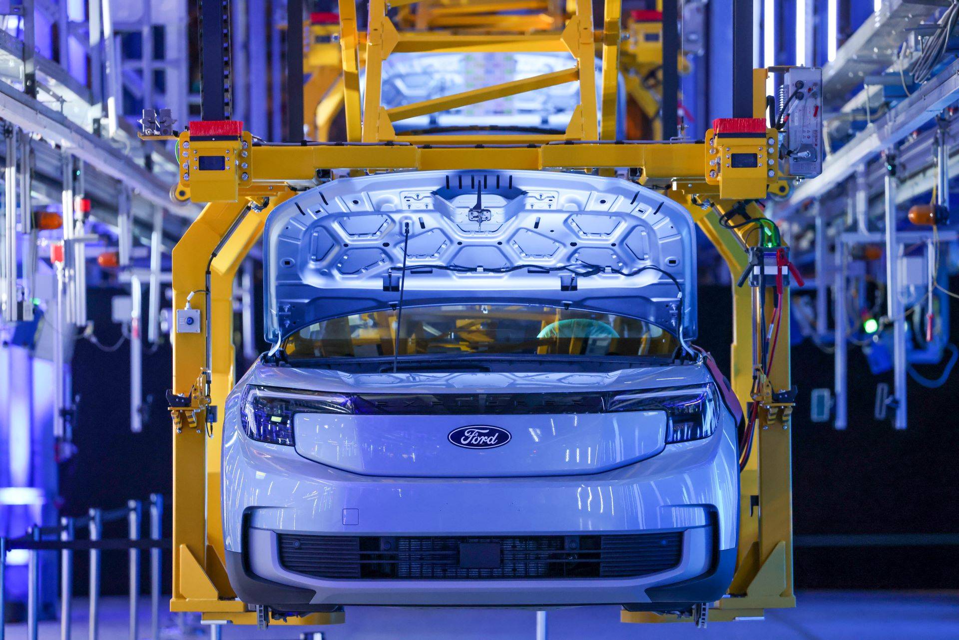 SUV Ford Explorer sendo montado na Alemanha. (Foto: Alex Kraus/Bloomberg)