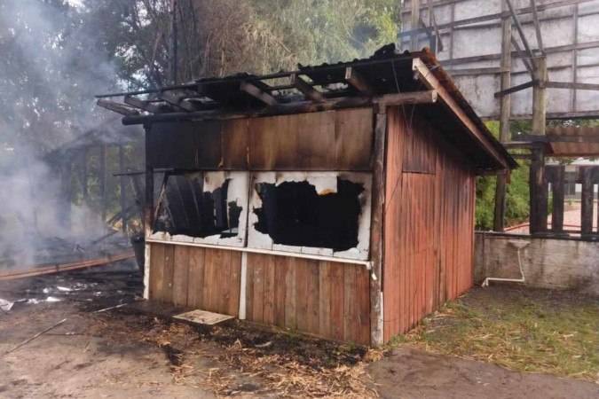 Casa de Francisco Wanderley Luiz. 
(Foto: Corpo de Bombeiros Militar de Santa Catarina/Divulgação)