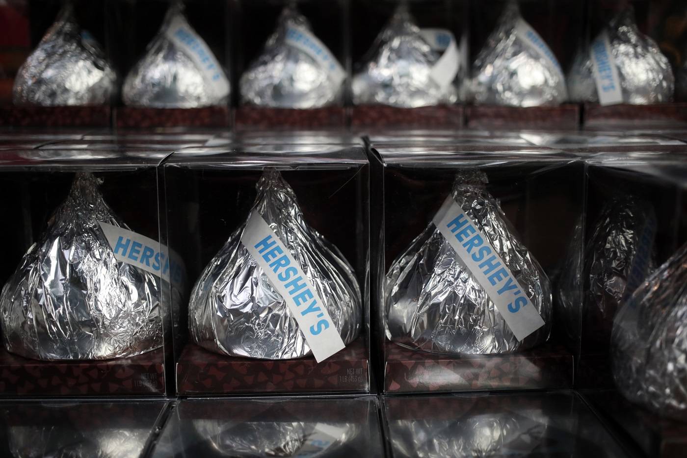 Hershey Kisses à venda na Hershey's Chocolate World, na Pensilvânia. (Foto: Luke Sharrett/ Bloomberg)