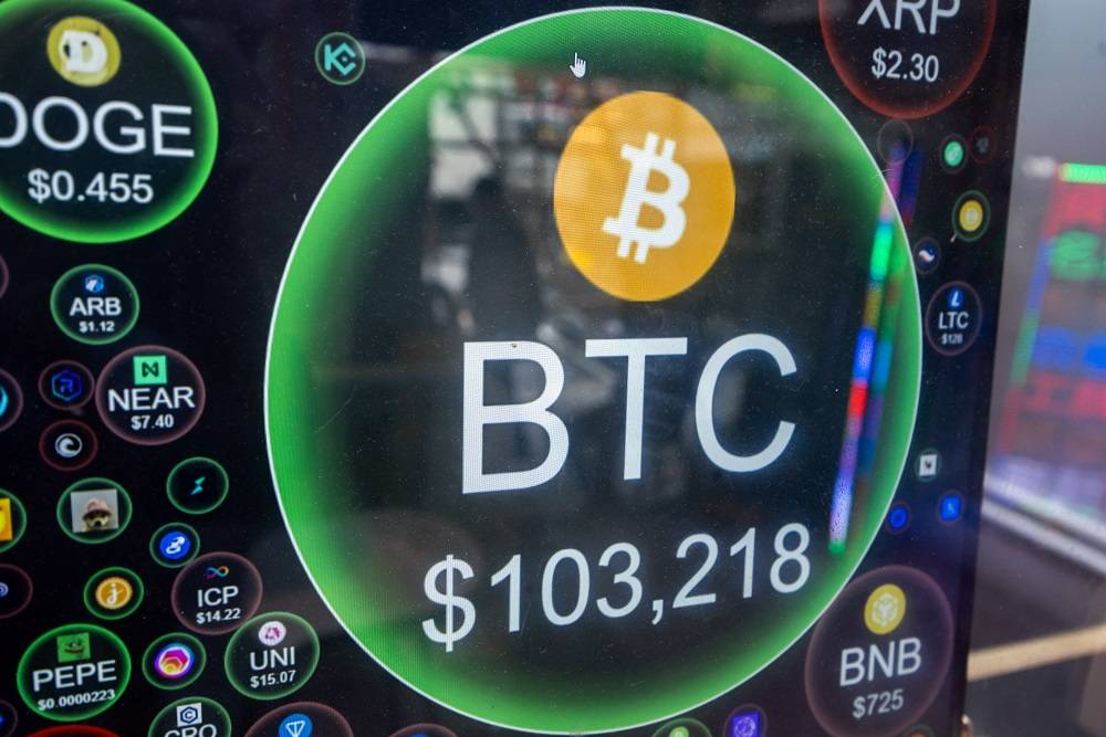 Bitcoin já subiu 140% este ano (Paul Yeung/Bloomberg)
