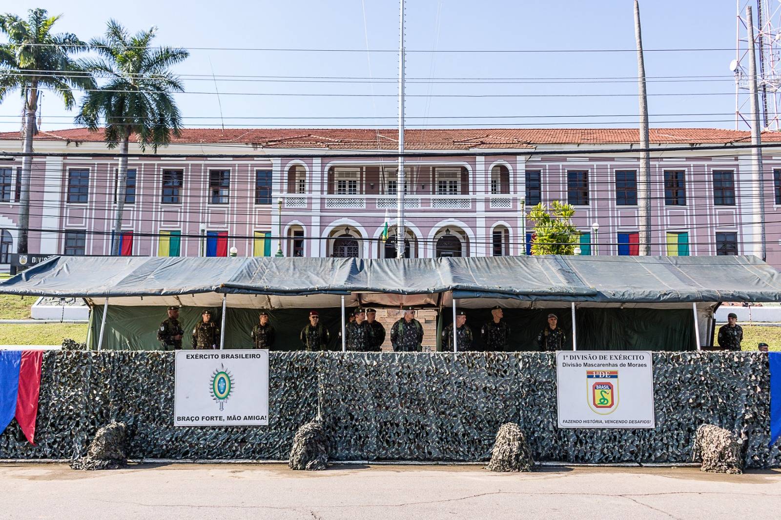 Detalhe de um dos prédios da Vila Militar, no Rio de Janeiro (Foto: Divulgação/Exército Brasileiro)
