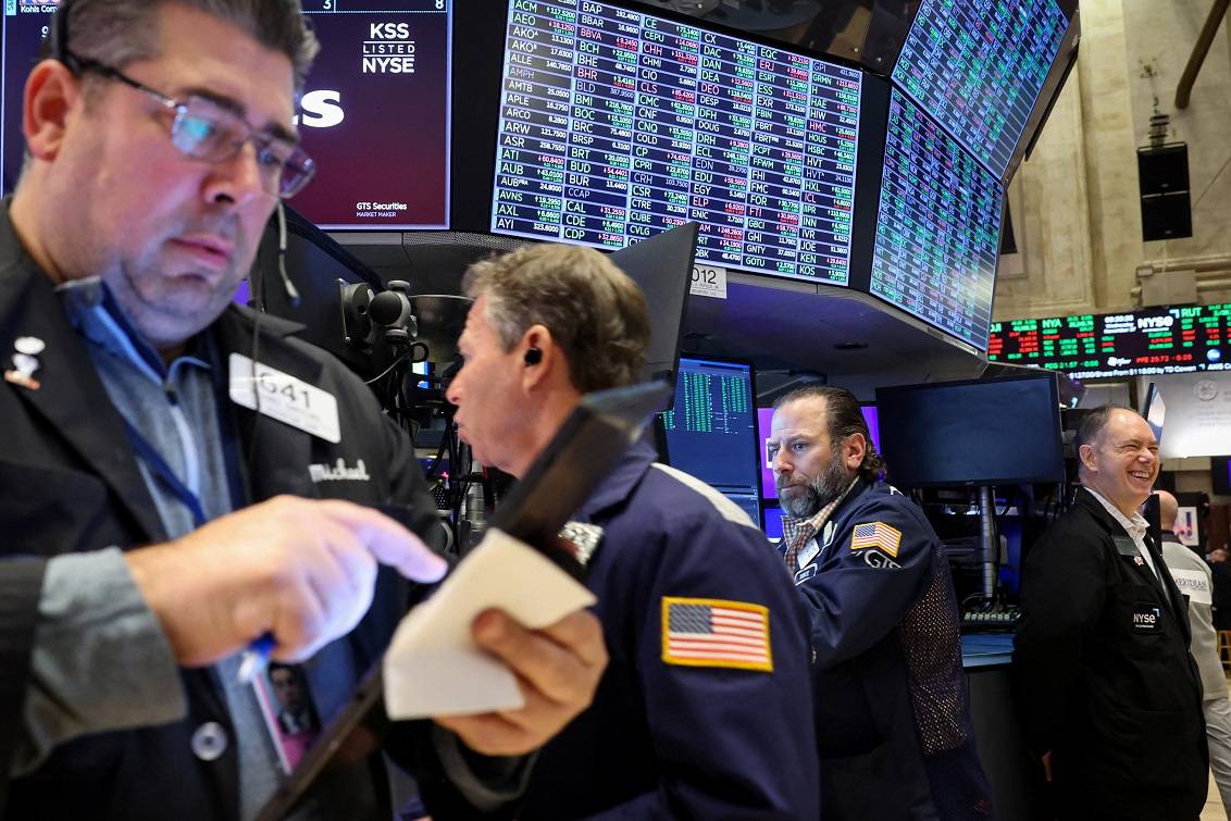 Operadores na bolsa de Nova York
27/11/2024
REUTERS/Brendan McDermid