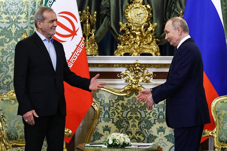 Putin e Pezeshkian se reúnem em Moscou
17/01/2025
REUTERS/Evgenia Novozhenina/Pool