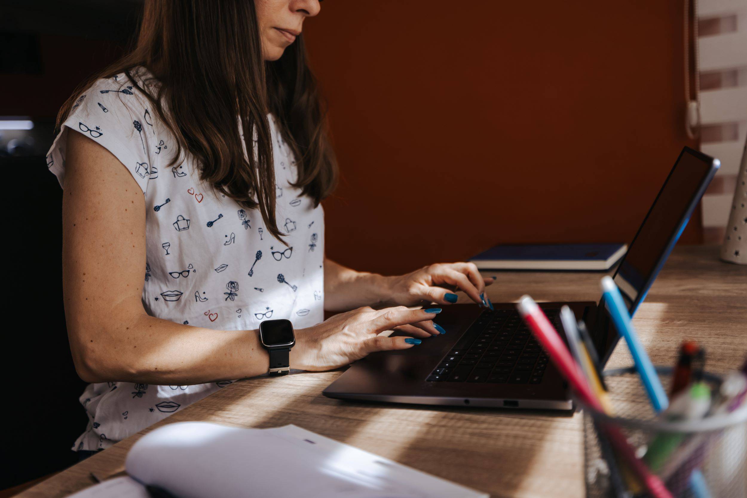 Para se inscrever no Onde Investir 2025 basta enviar três dados por meio de formulário. Foto: bojanstory/Getty Images